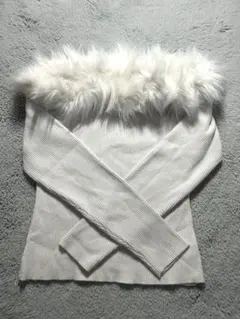 新品 GRL an1271 三上悠亜 ファーオフショルダーニットトップス M