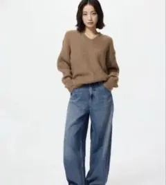 【新品タグあり】ユニクロ　バギーカーブジーンズ　丈短め　26