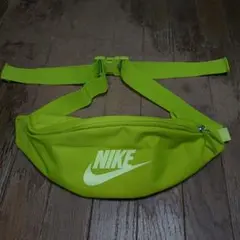 ナイキNIKE限定色ヘリテージ ウエスト パック(BAG)蛍光イエロー新品同様品