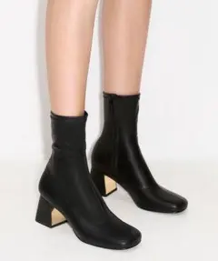 Item thumbnail for item a3cc910a-70be-4897-9ee7-2266f84d536e