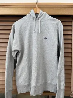 【Mサイズ】ノースフェイスパープルレーベルパーカー