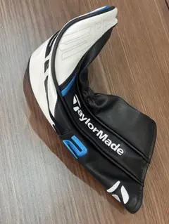 TaylorMade SIM2ドライバー用ヘッドカバー