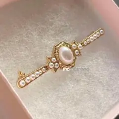 バーブローチ　オーバルカボションパール　ゴールド　プレゼント　簡易ラッピング付き