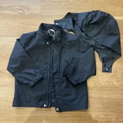 黒いフード付きジャケット 110