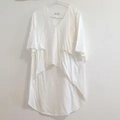【最終価格】ZARA trf collection ホワイトVネックシャツ