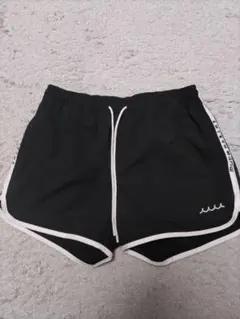 近年美品✨ムータマリン 異素材 ショートパンツ ブラック 4 ユニ