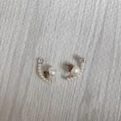 小粒パールピアス