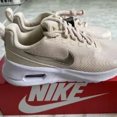 Nike Air Max NUAXIS 24.0cmベージュ スニーカー