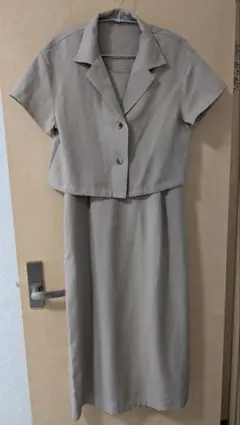 GWセール　春服　ベージュ ショートスリーブ セットアップ