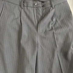 グレー ストライプ スラックス