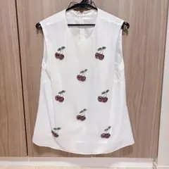 グレースコンチネンタル　チェリー刺繍シャツ