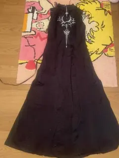ゴスロリ ロングワンピース 黒 刺繍入りのサムネイル