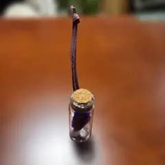 ガラス製ミニチュアボトル