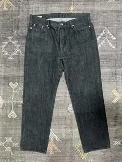 HEUGN ブラック　ストレートデニムパンツ　ユーゲン
