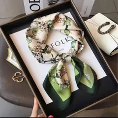 【新品】大判 花柄スカーフ グリーン シルクタッチ