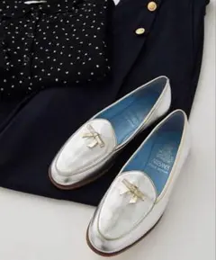 別注　ARTESANOS child women リボン　シルバー　ローファーのサムネイル