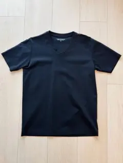A DAY IN THE LIFE VネックTシャツ Mサイズ 黒