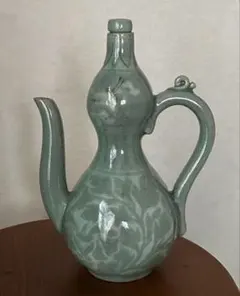 陶磁器の水差し(蓋付き) 水注 茶道具