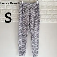 Item thumbnail for item 797fc427-12a7-45de-878d-32f44e63b539