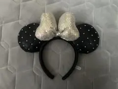 値下げ即決可能ミッキー風カチューシャ 黒とシルバー　パール