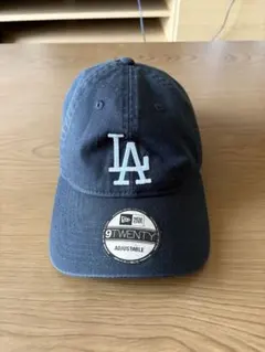 New Era 9TWENTY LA ブラックキャップ