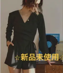 新品未使用　titivate SEADRESS Mサイズ　ラッシュガード