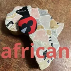 アフリカンプリント製　ブローチ　バッチ　バッジ　ハンドメイド　ユニセックス