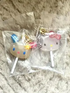 サンリオ　カラフルキャンディチャーム　ハローキティ　ウサハナ　2点セット