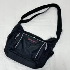 Champion チャンピオン ショルダーバッグ 黒 ブラック 肩掛けカバン