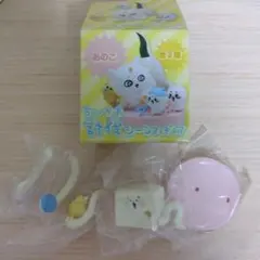 ちいかわ　討伐シーンフィギュア　豆腐擬態型