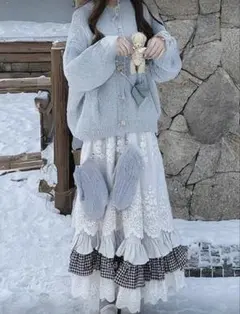 レースフリル付きロングスカート