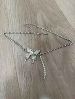 蝶モチーフ ストーン付き チョーカー
