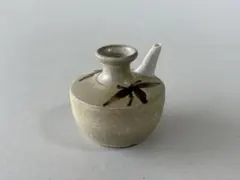 琉球 湧田焼 灰釉鉄釉草葉文酒注 鉄絵 カラカラ 検索:琉球の古陶集 壺屋焼 琉球 湧田焼 灰釉鉄釉草葉文酒注 鉄絵 カラカラ 検索:琉球の古陶集