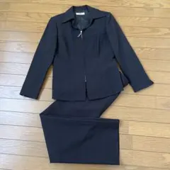 レディーススーツ