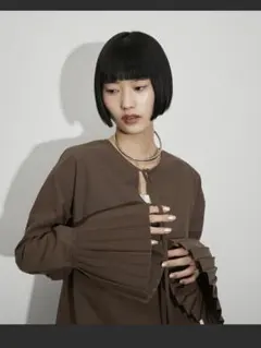 ADAM ET ROPE' プリーツスリーブチュニックシャツのサムネイル