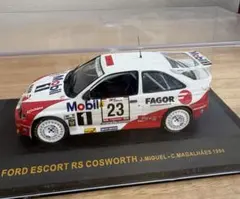 Ford Escort RS Cosworth 1994 ミニカーのサムネイル