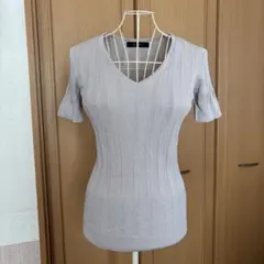 Nano Base ベージュ Vネック 半袖 トップス 仕事 ビジネス オフィス