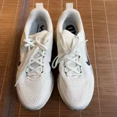 NIKE ボメロ18のサムネイル
