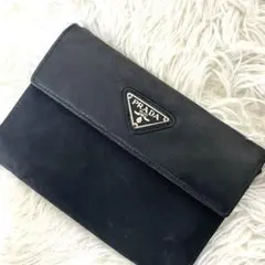 プラダ　PRADA 二つ折り財布　ナイロン　レザー　ブラック　黒　三角ロゴ