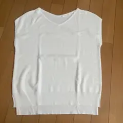 ‼️最終値下げ‼️ホワイト Vネック ノースリーブ M