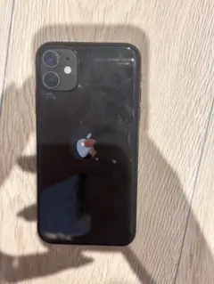 iPhone 11 ブラック 128 GB au