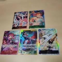 らくらくメルカリ便 ミホーク 応募者全員サービス パラレル 4枚 ワンピースカード Vジャンプ応募者全員サービス ミホークSR パラレル