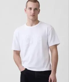ヘビーウェイト リラックスフィット GAPロゴ クロップドTシャツのサムネイル
