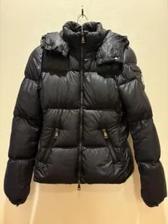 週末限定値下げ⭐︎美品⭐︎モンクレールMONCLER フード付きダウンジャケット