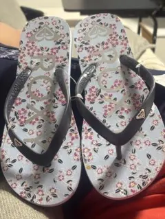 新品　ROXY ビーチサンダル TAHITI VII 花柄　23cmのサムネイル