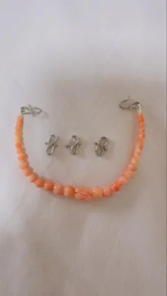 最終價 桃珊瑚 サンゴ 桃色彫刻ビーズ羽織紐 和裝小物 銀色Sカン 3枚付け