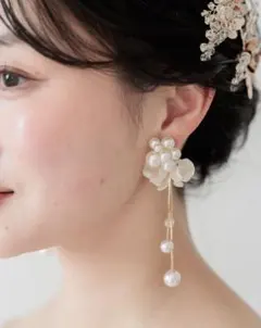 【美品】refinado ブライダルイヤリング　パール