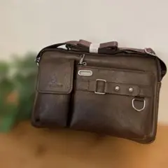 ブラウン ショルダーバッグ　メンズ　新品未使用