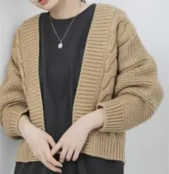 ★未使用品★【アーバンリサーチ サニーレーベル】ケーブルガウンニット