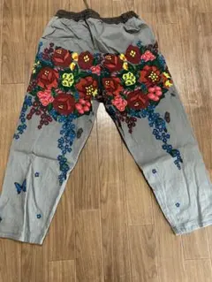 BOHEMIANS（ボヘミアンズ）の別注ガーデンルーズパンツのサムネイル